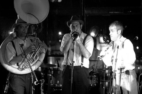 Wonderbrass